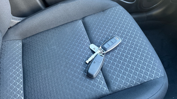 Nissan Juke 1.0 DiG-T N-Connecta 5dr [Revised] Petrol Hatchback - Image 20